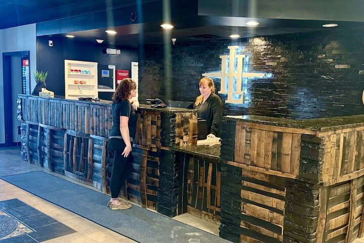 Hotel Interior 14 of 64