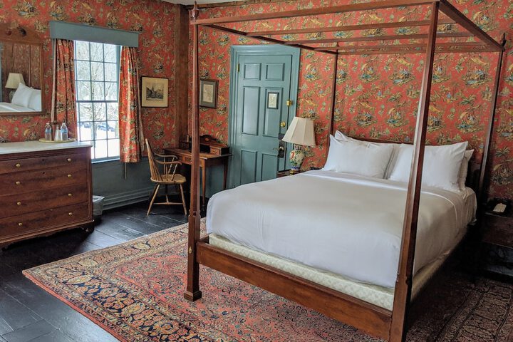 Room 72 of 135