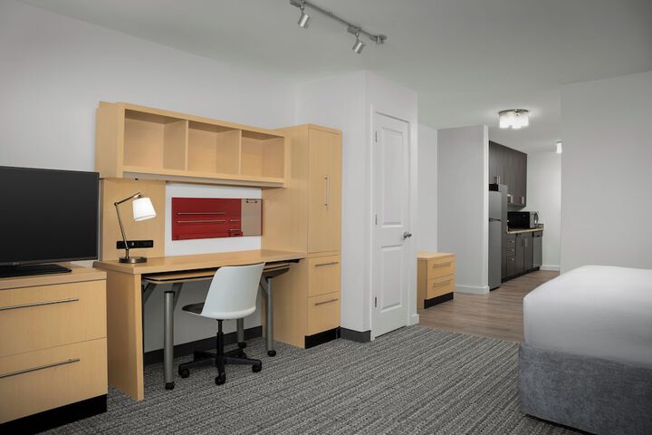 Room 30 of 41