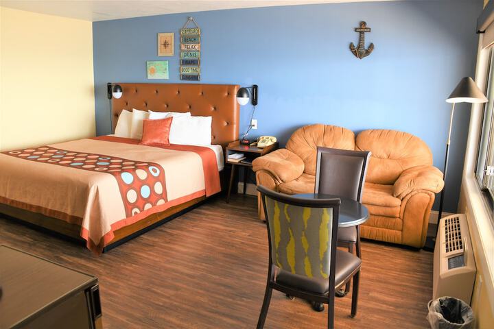 Room 76 of 112