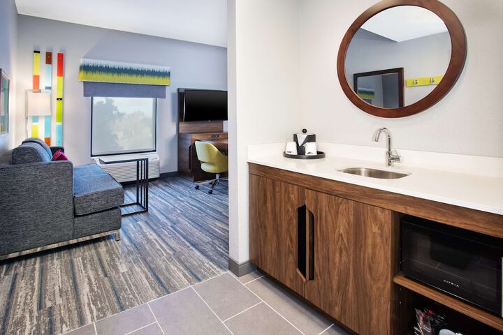 Room 21 of 46