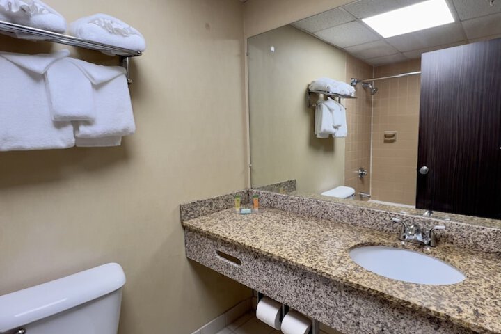 Room 17 of 24