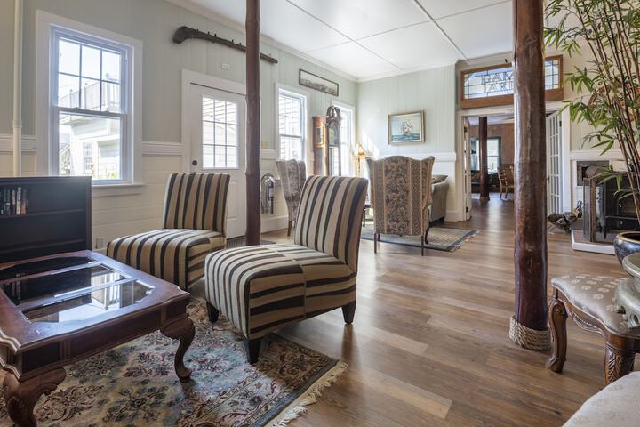 Blackbeards Lodge