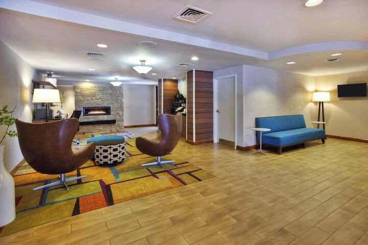 Hotel Interior 8 of 20