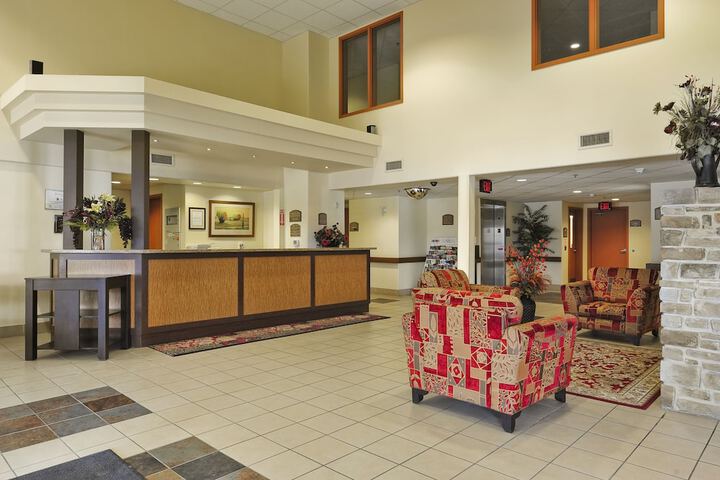 Super 8 by Wyndham Barrie South