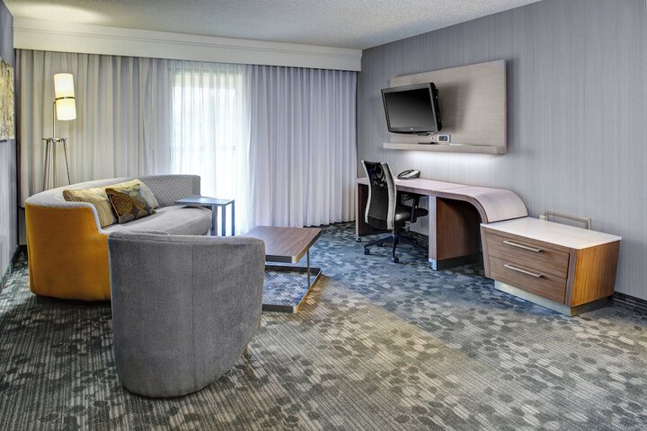 Courtyard by Marriott Cleveland Westlake