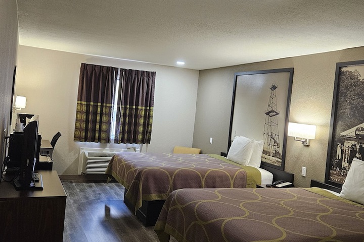 Room 38 of 53