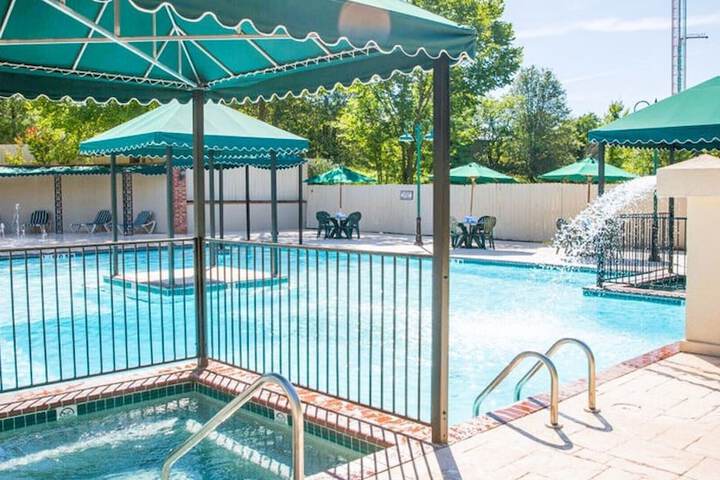 French Quarter Resort
