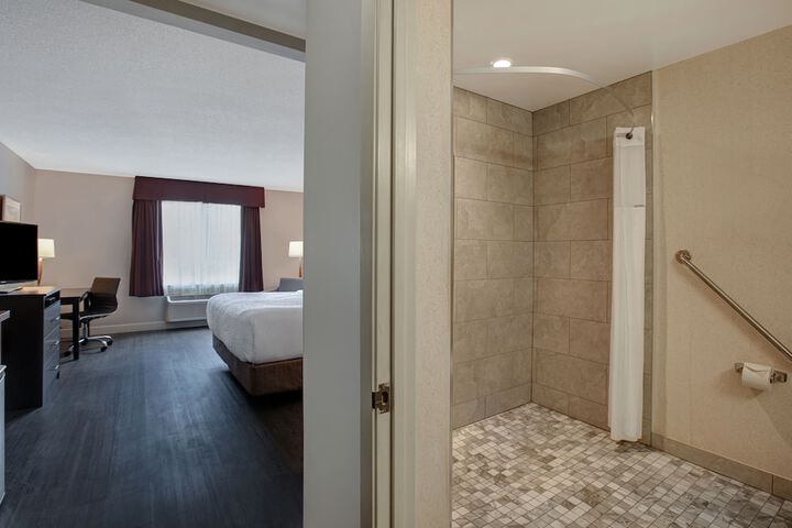 Days Inn & Suites by Wyndham Collingwood