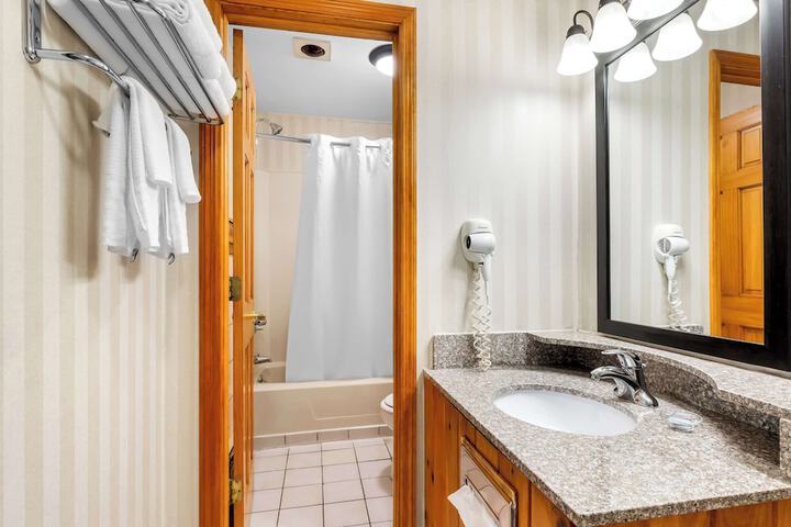 Best Western Adirondack Inn