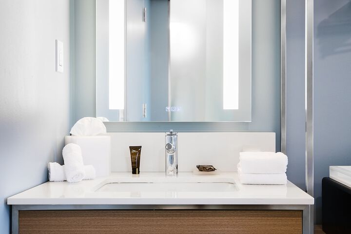 Wingate by Wyndham Bronx / Haven Park