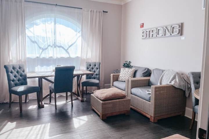 Majestic Inn & Spa