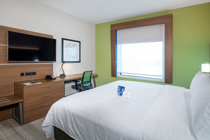 Room 15 of 44