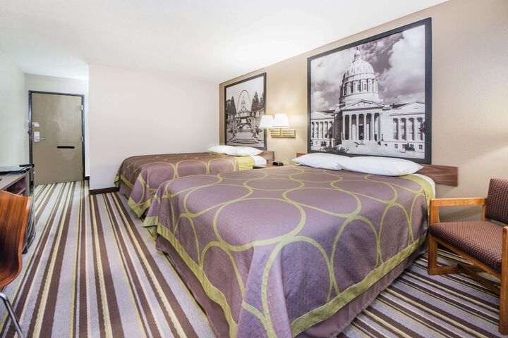Room 8 of 14