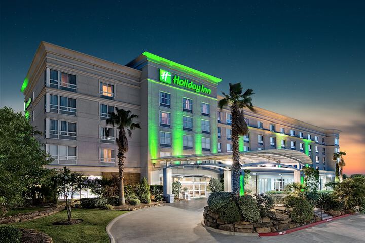 Hotel 5 of 56