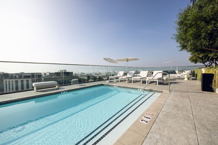 Pool 20 of 120