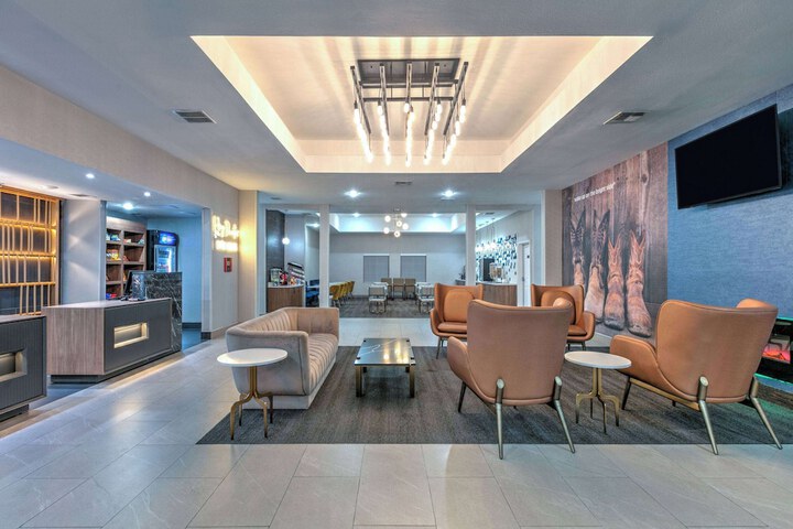 Hotel Interior 8 of 43