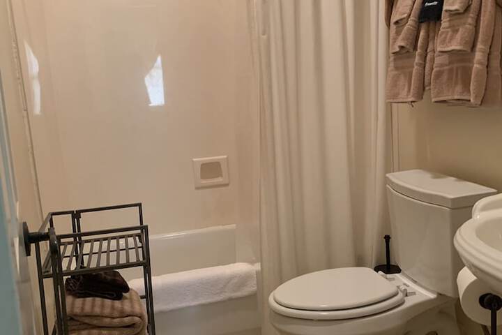 Room 43 of 98