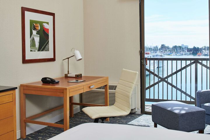 Room 32 of 110