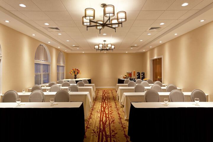 Doubletree by Hilton Cape Cod - Hyannis