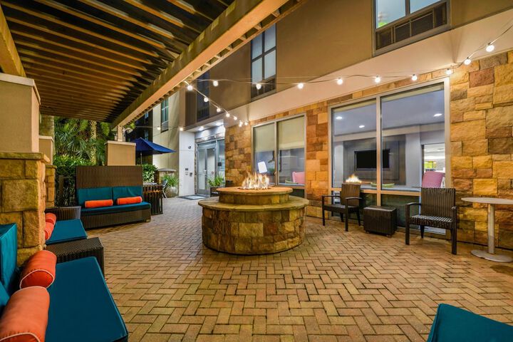 Home2 Suites by Hilton St. Simons Island