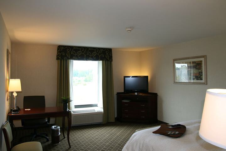 Room 11 of 37