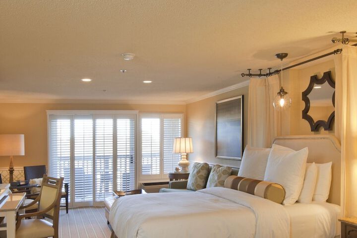 Room 42 of 97