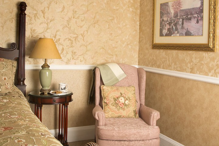 Room 25 of 81