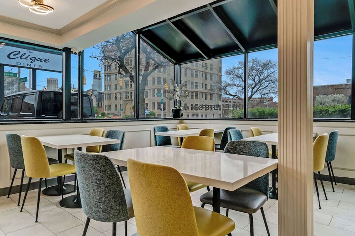 Breakfast/Coffee Service 45 of 49