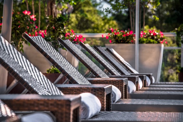 Sundeck 43 of 46