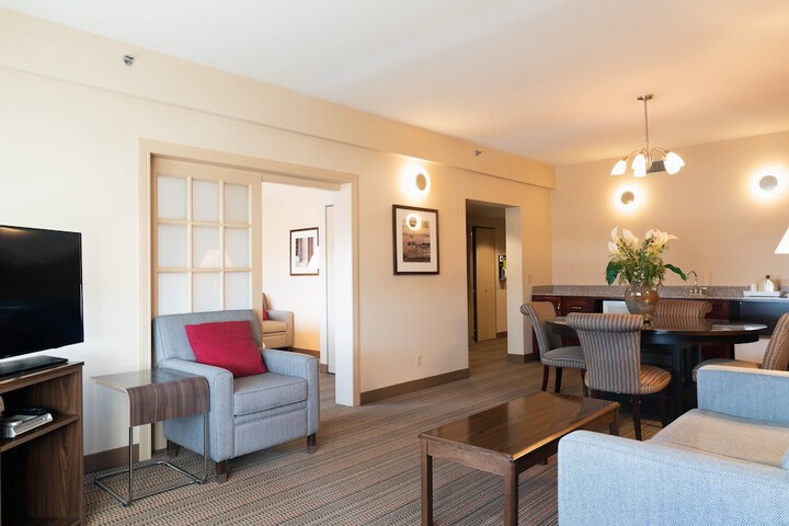 Lakeview Signature Trademark Collection by Wyndham