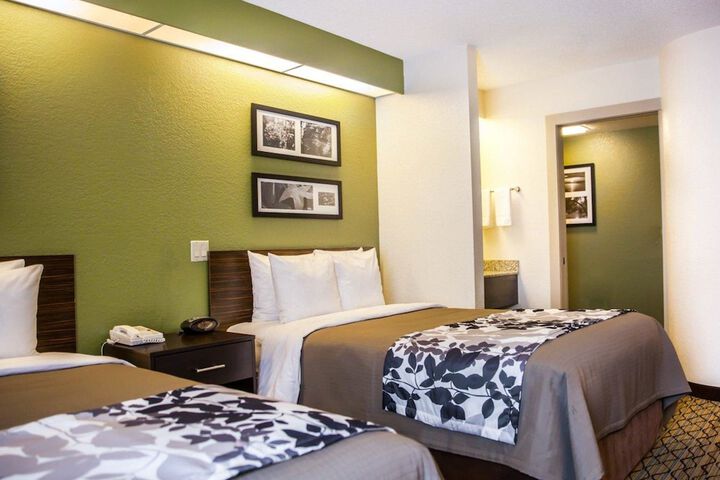 Room 19 of 35