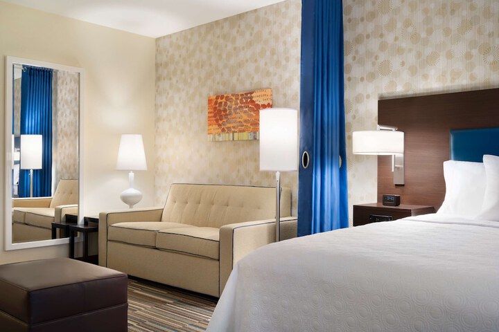 Home2 Suites by Hilton Joliet / Plainfield