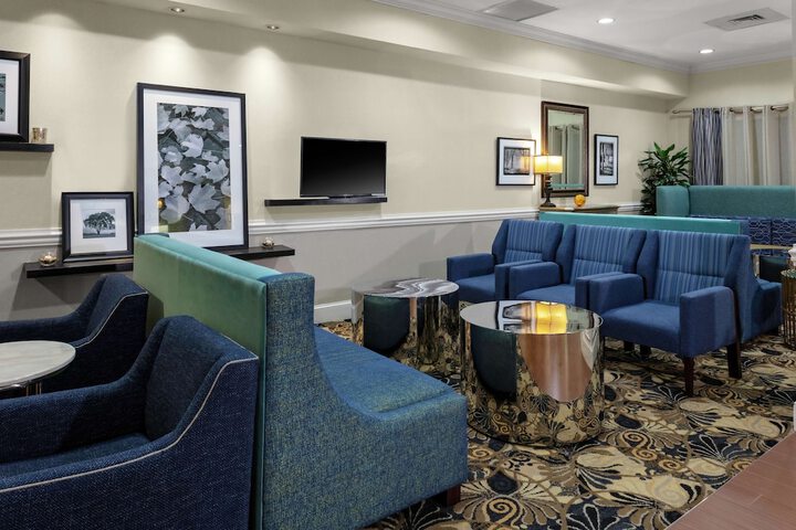 Hampton Inn & Suites Concord / Charlotte