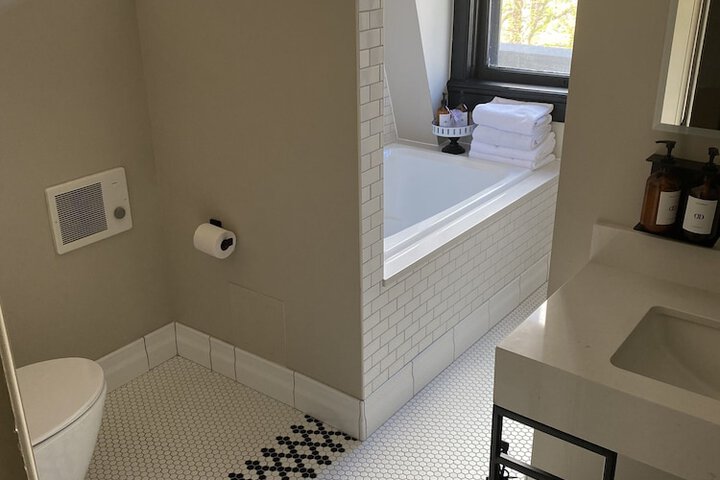 Room 50 of 89