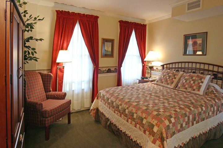 Room 33 of 65