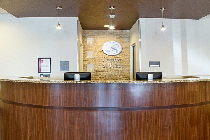 Comfort Suites Minot South
