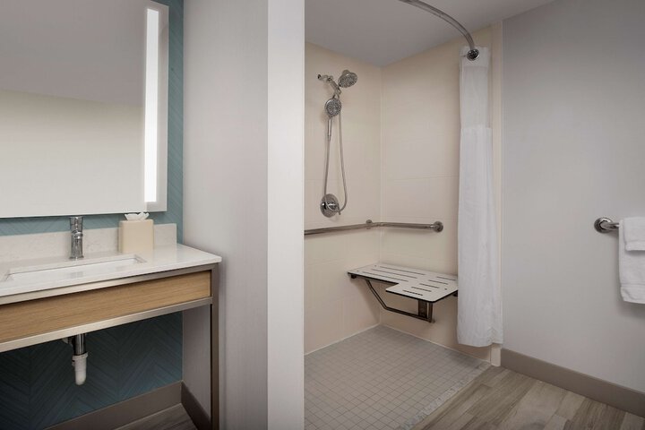 Hilton Garden Inn Dallas / Duncanville