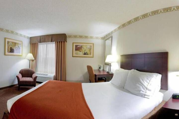 Room 14 of 41