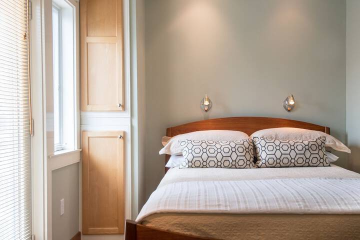 Room 14 of 36