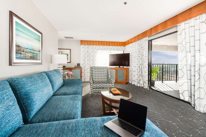 DoubleTree by Hilton Carson