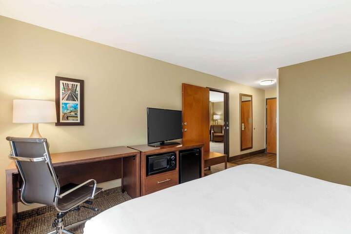 Comfort Inn & Suites Grinnell near I-80