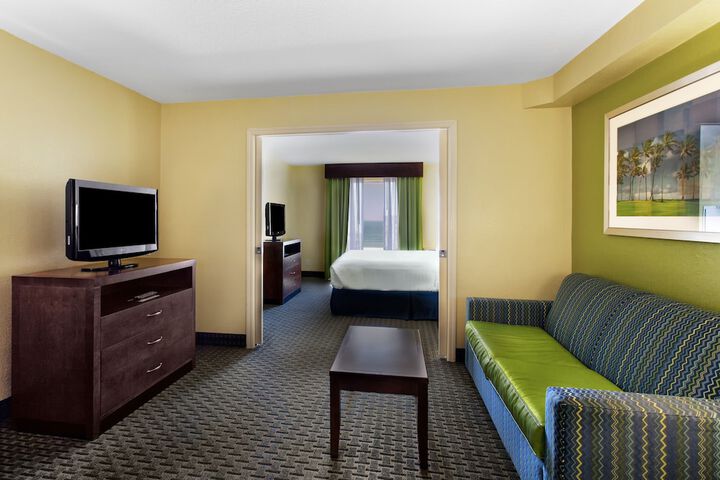 Room 34 of 75