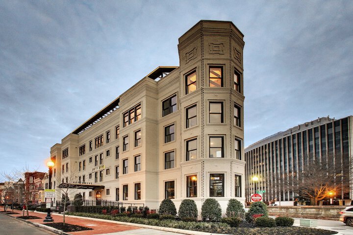 Hotel 4 of 111
