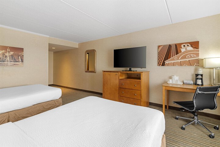 Best Western Royal Plaza Hotel & Trade Center