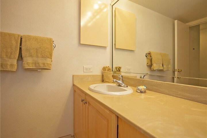 Kamaole Sands 01 302 Condo