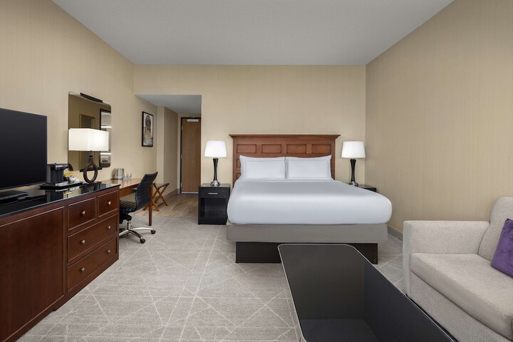 DoubleTree by Hilton Chicago OHare Airport - Rosemont