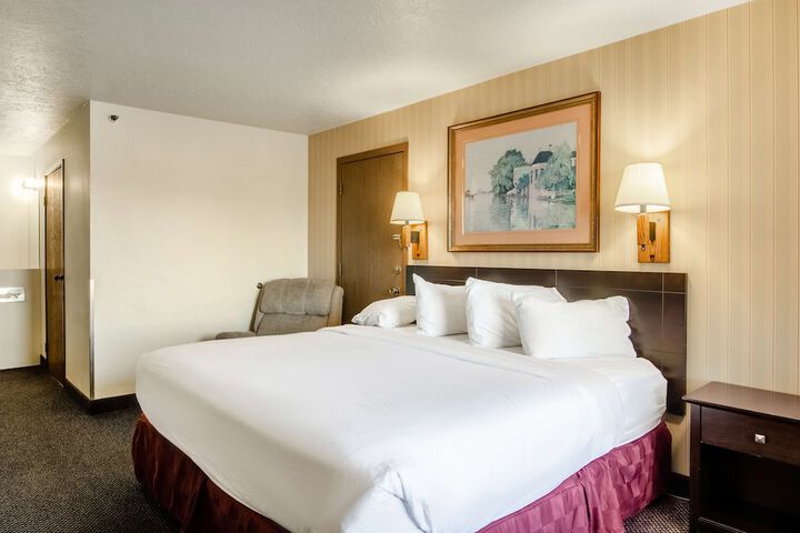 Americas Best Value Inn & Suites Ft. Collins E at I-25