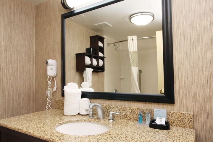 Hampton Inn Champaign / Urbana