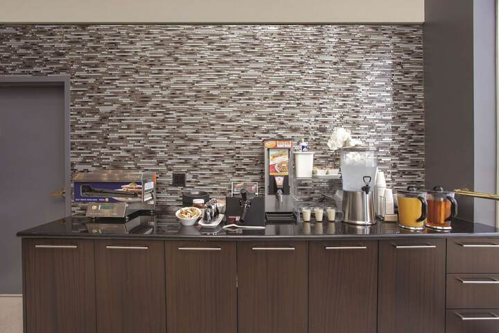 La Quinta Inn & Suites by Wyndham Dublin - Pleasanton